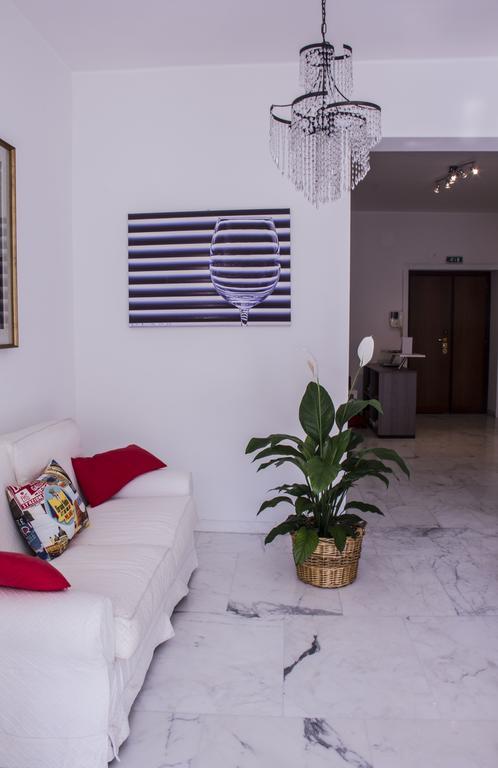 Domus Raffaello Bed & Breakfast โรม ภายนอก รูปภาพ